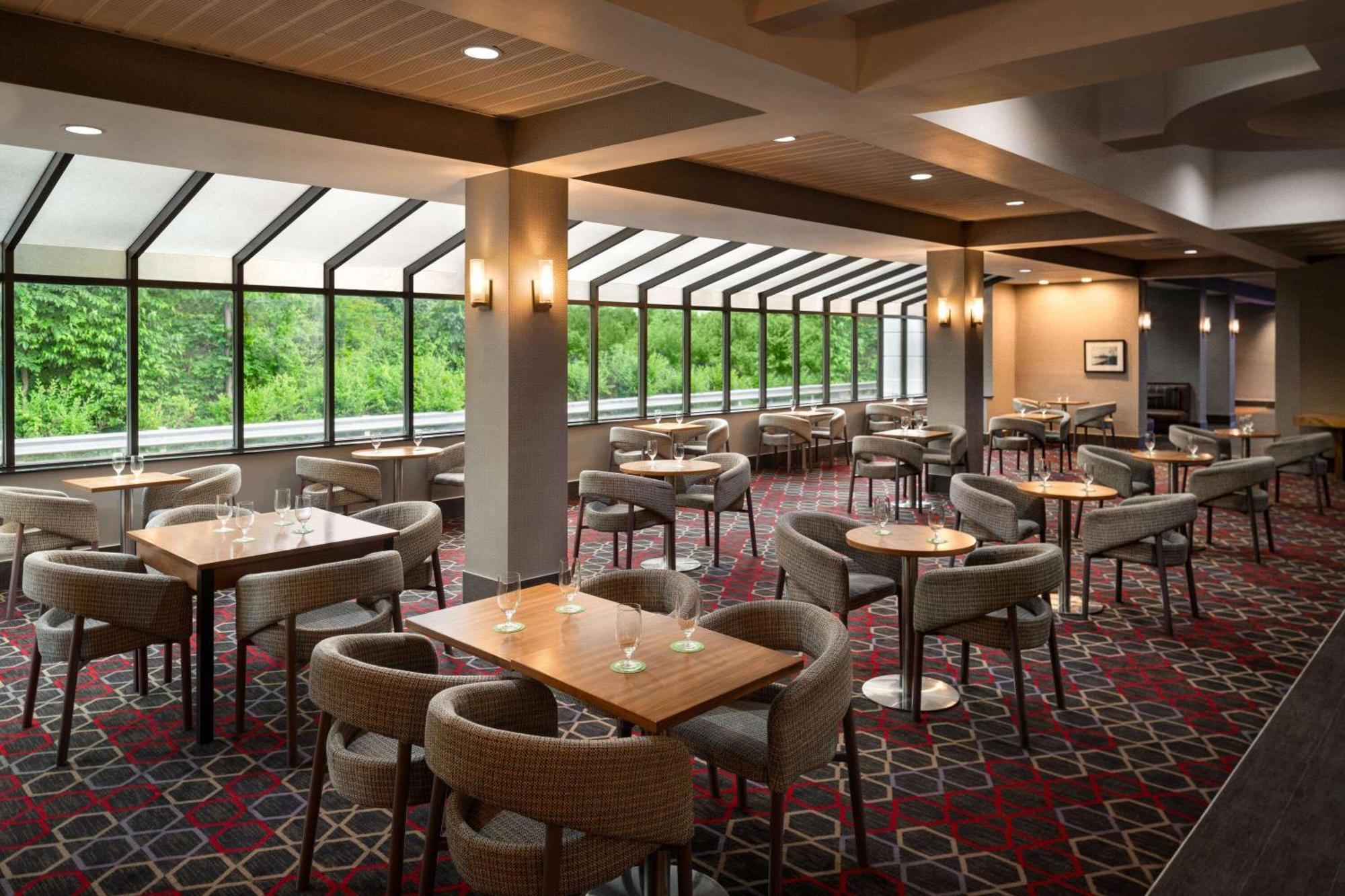 Wyndham Garden Inn Pittsburgh Airport Robinson Township Exterior foto