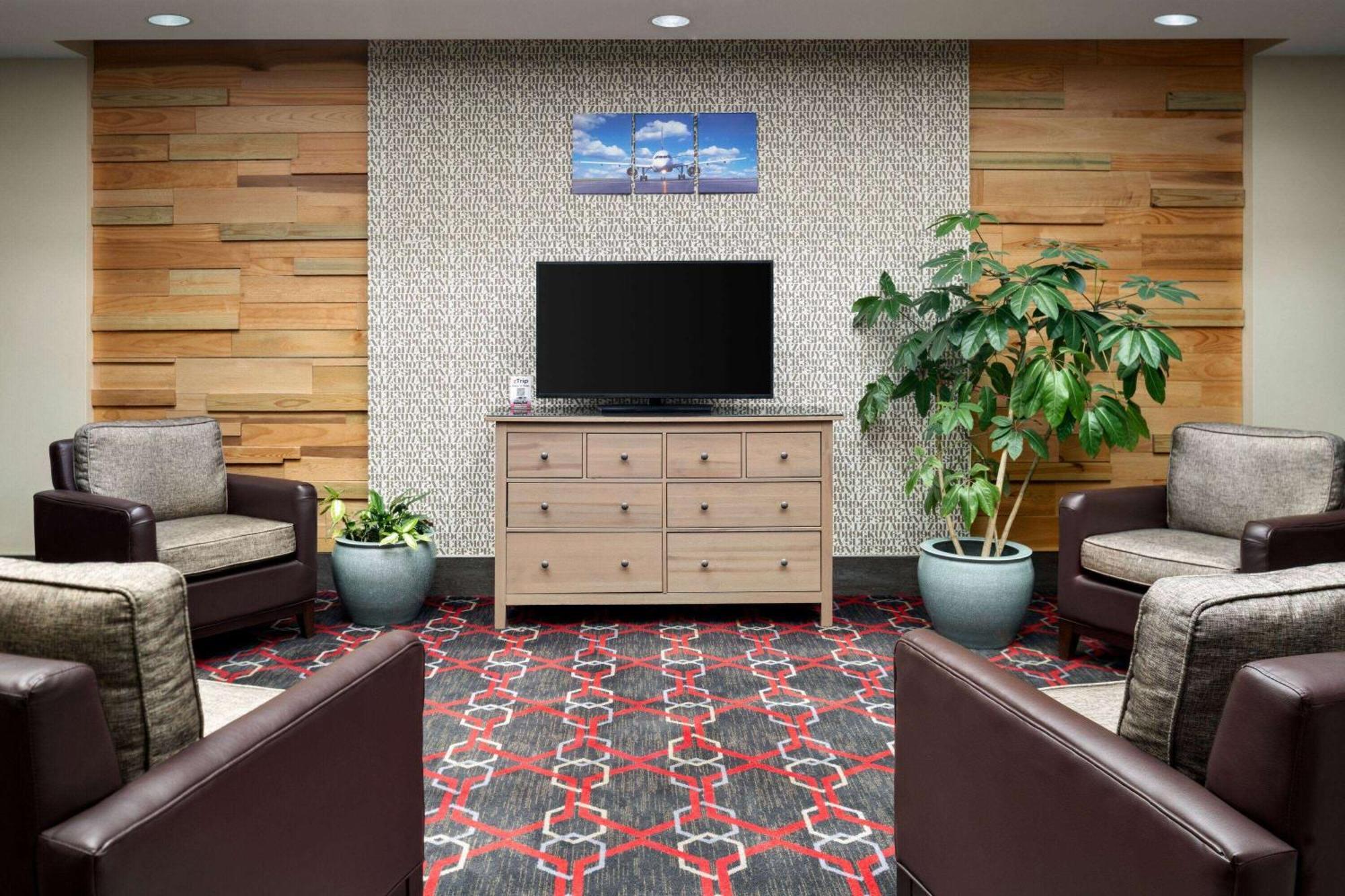 Wyndham Garden Inn Pittsburgh Airport Robinson Township Exterior foto